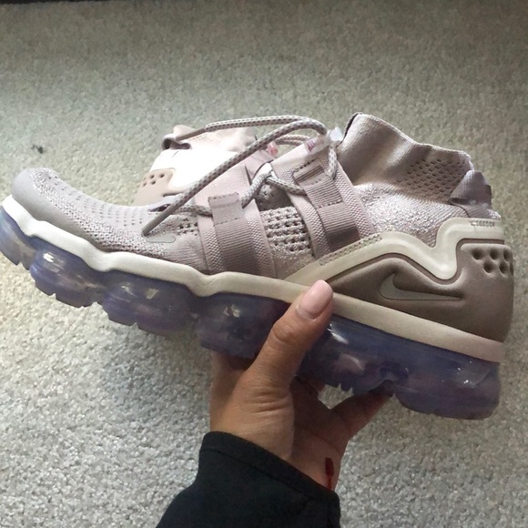 nike air vapormax utility moon particle